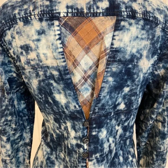RYAN MICHAEL ⭐️NWT Button Down/Tunic in Acid Washed Blue - Picture 13 of 14